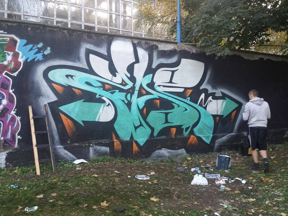 Graffiti Wall - Photo by Rain1