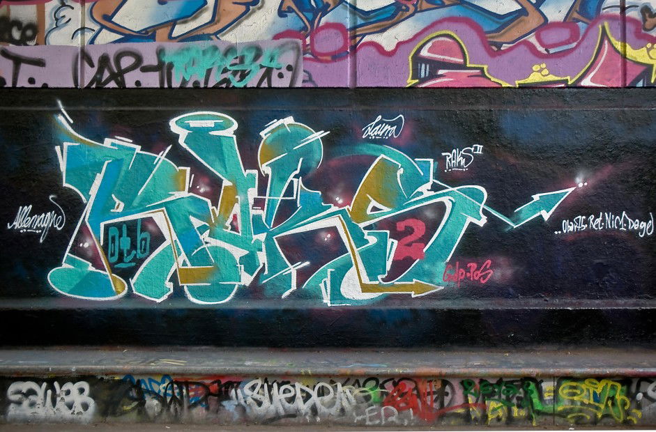 Graffiti Wall in Paris - Photo by Raks2 (2013)