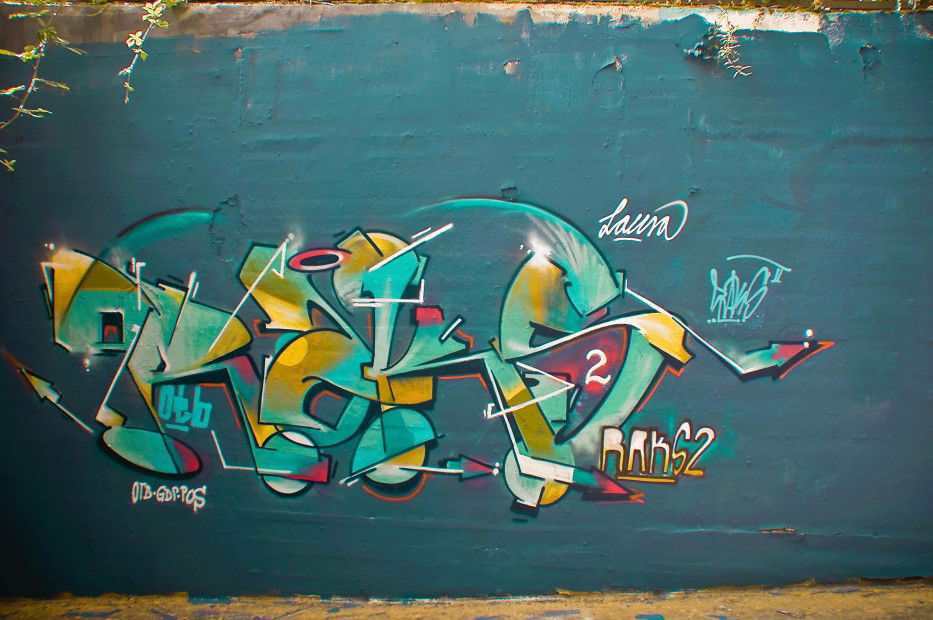 Graffiti Wall in Wiesbaden - Photo by Raks2 - Raks2, Otb, Gdp (2013)