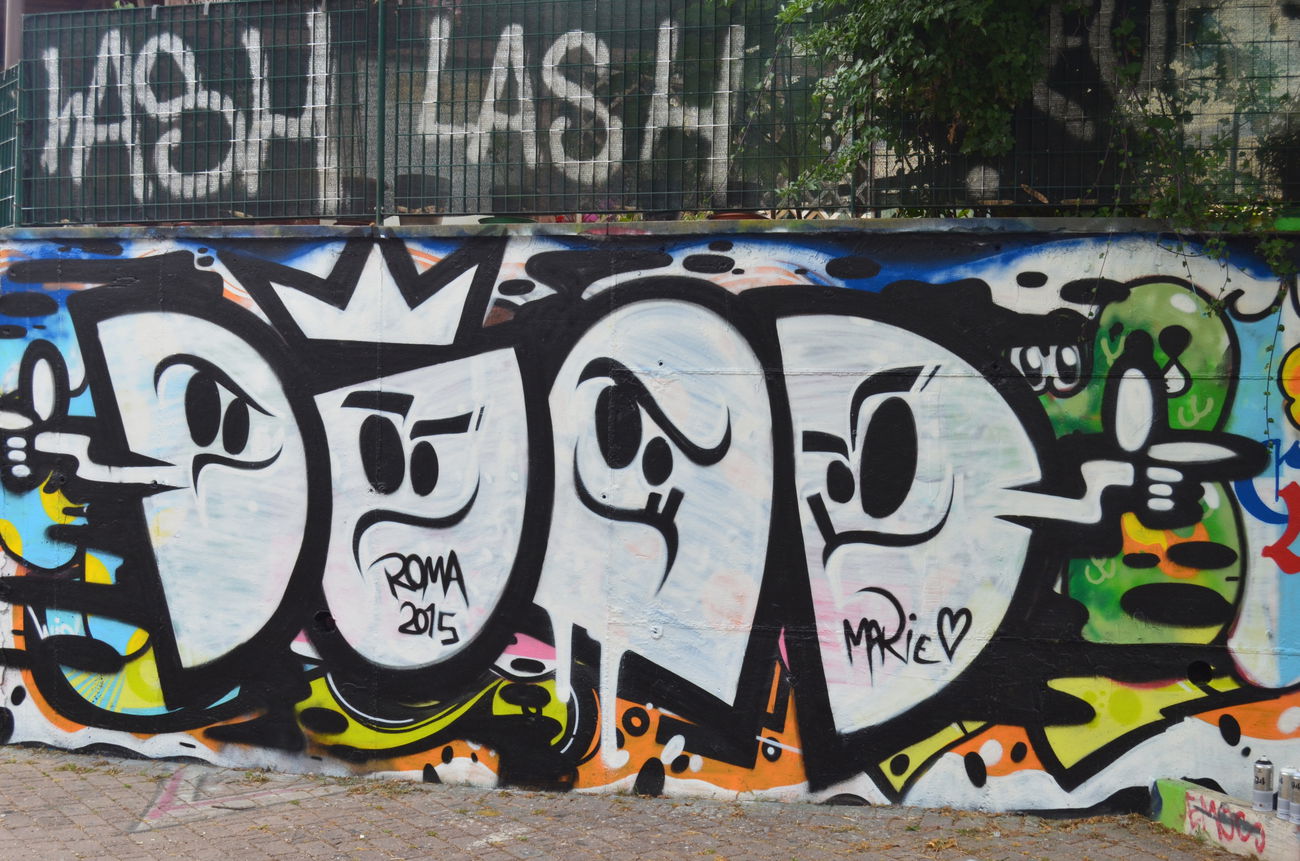 Graffiti Wall - Photo by Ramazzotti - rom, graffiti, quickone