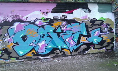Graffiti Wall - Photo by Rames - dsue, kigo, sway