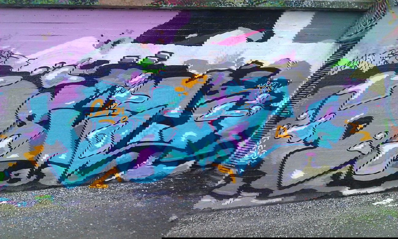 Graffiti Wall - Photo by Rames - dsue, kigo, sway