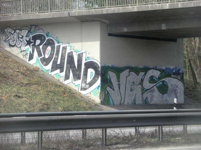 Graffiti Wall - Photo by Rames - round, hgs
