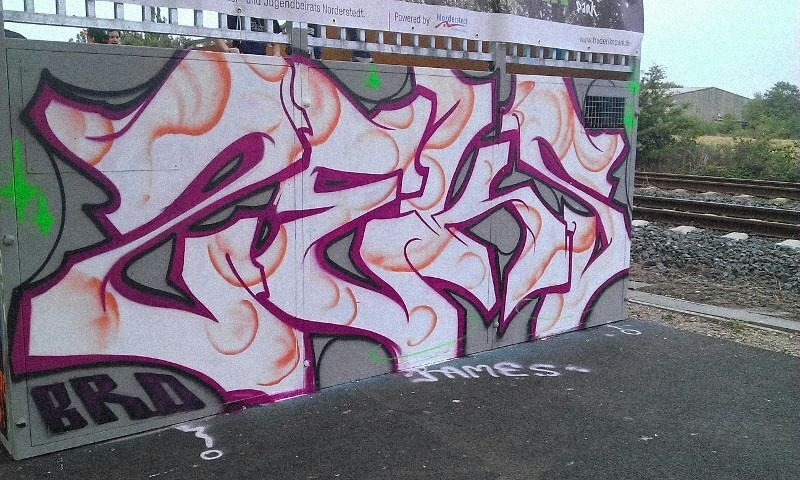 Graffiti Wall - Photo by Rames - zeks, brd