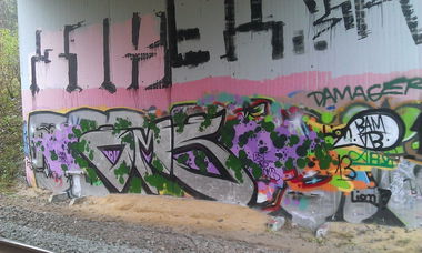 Graffiti Wall - Photo by Rames - oms, 31k