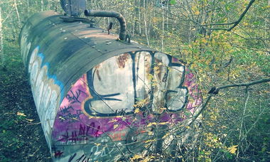 Graffiti Wall - Photo by Rames - 31k, huk, besor