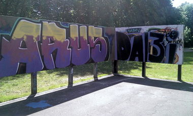 Graffiti Wall - Photo by Rames - arus, 31k, dabi