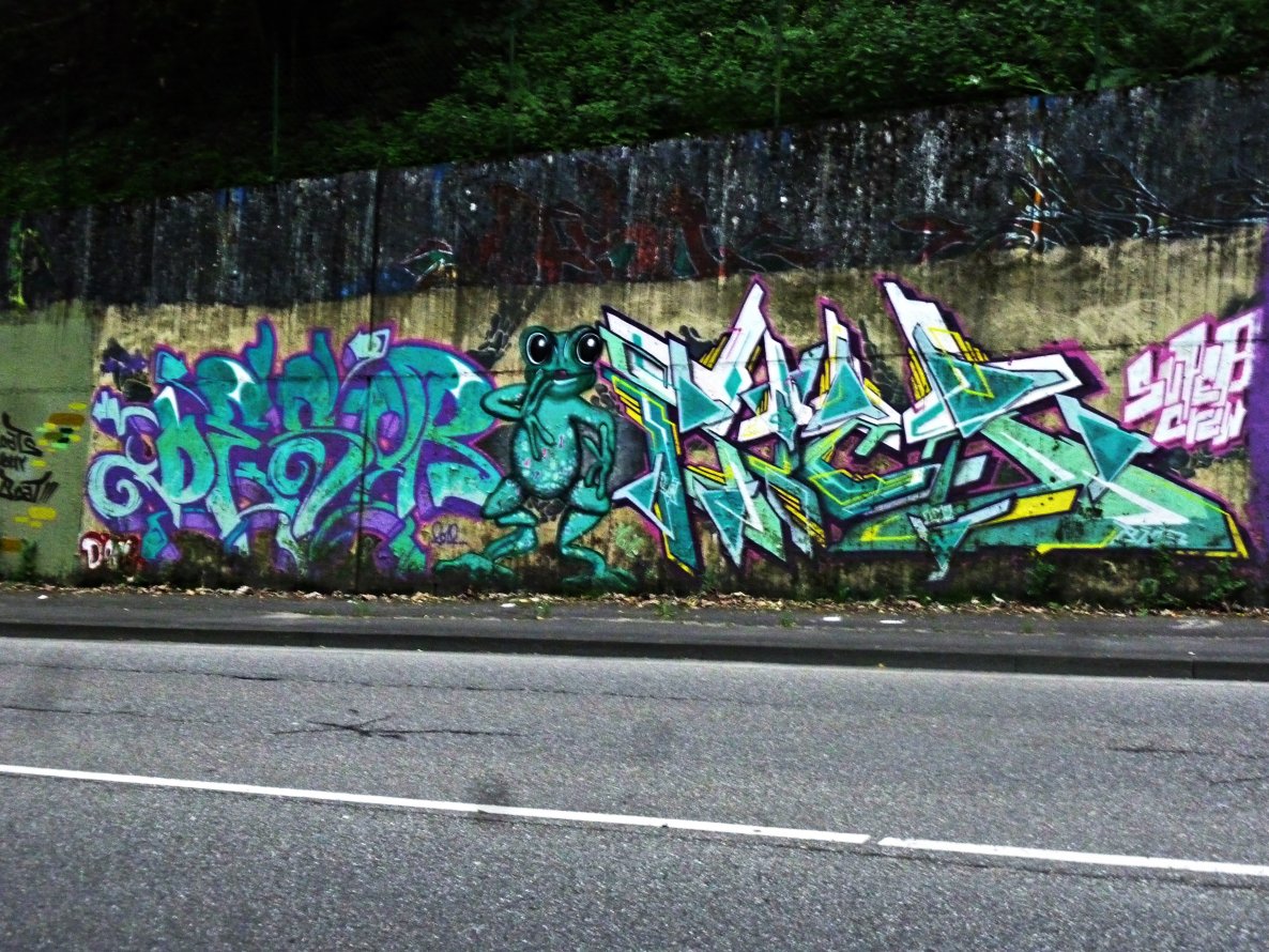 Graffiti Wall in Pirmasens - Photo by Rames - desor, rics, supercrew