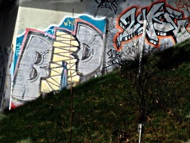 Graffiti Bombing - Photo by Rames - brd, zuke