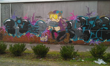 Graffiti Wall - Photo by Rames - shop, jbcb, wys
