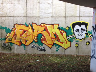 Graffiti Wall - Photo by Rames - form, feg, mad