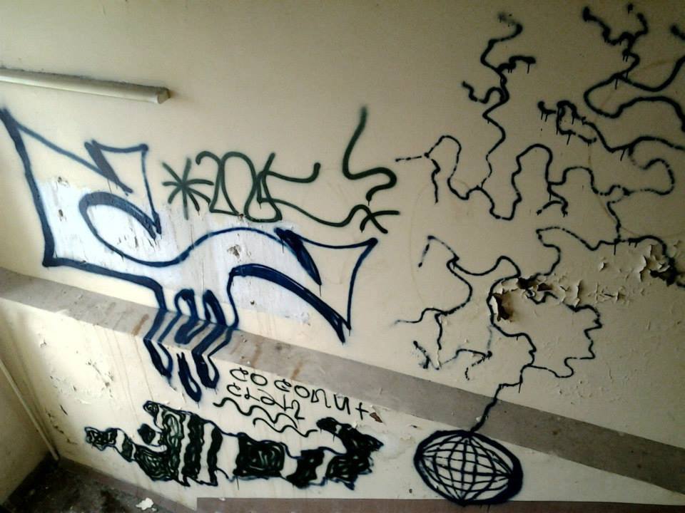 Graffiti Wall in Kyiv - Photo by Raphael - pk, poplavok, coconut