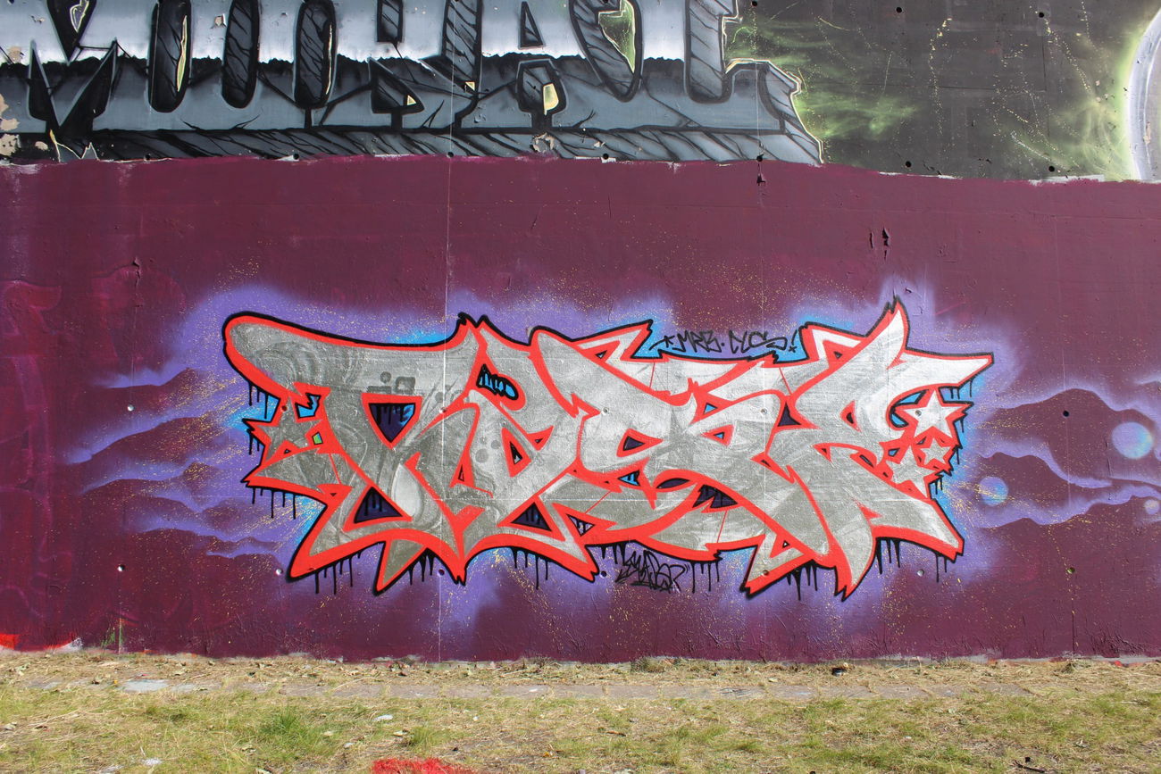 Graffiti Wall - Photo by RaseTwo (2015)