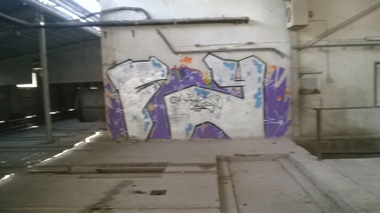 Graffiti Wall - Photo by Rastrf - rf, fuck