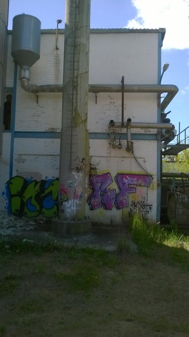 Graffiti Wall - Photo by Rastrf - rf