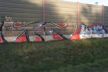 Graffiti Bombing in Bardowick  - Photo by Rastrf - rf, lns