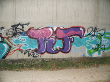 Graffiti Wall - Photo by Rastrf - rf, wolf
