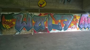 Graffiti Wall - Photo by Rastrf - rf, auks, lg