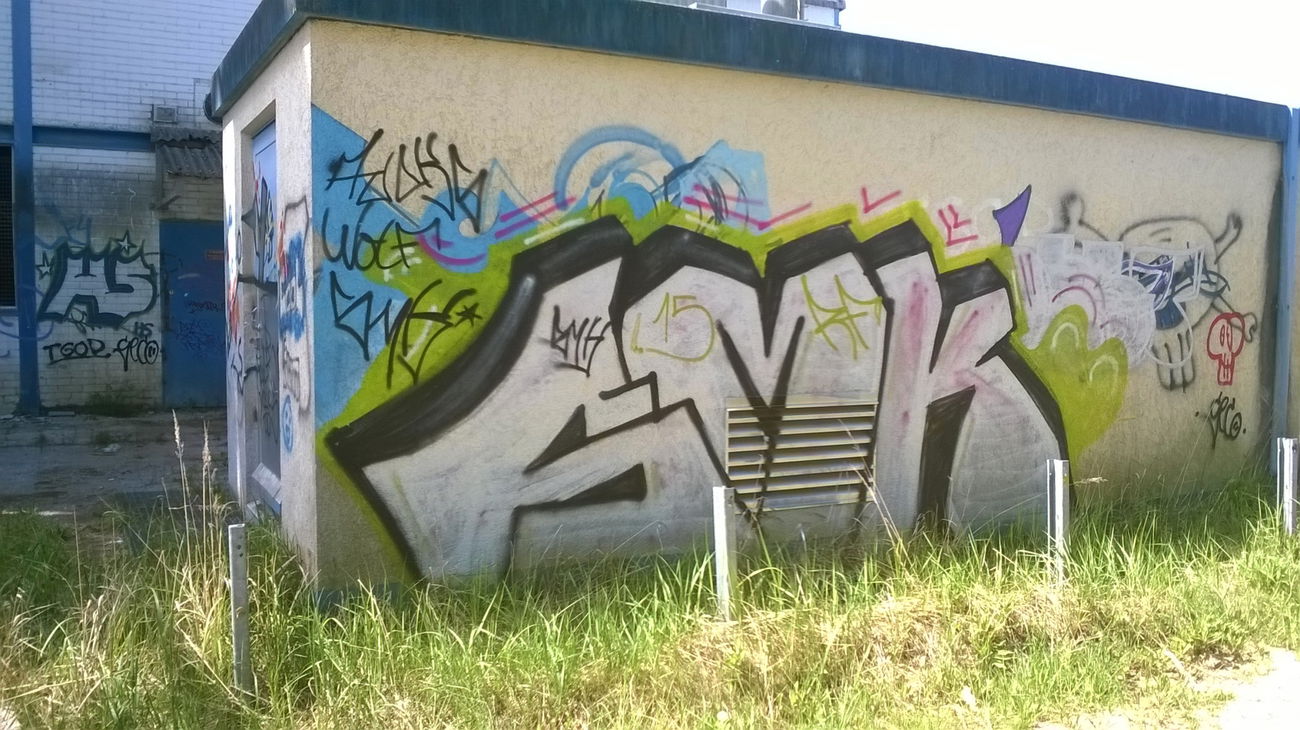 Graffiti Bombing - Photo by Rastrf - smk, rf