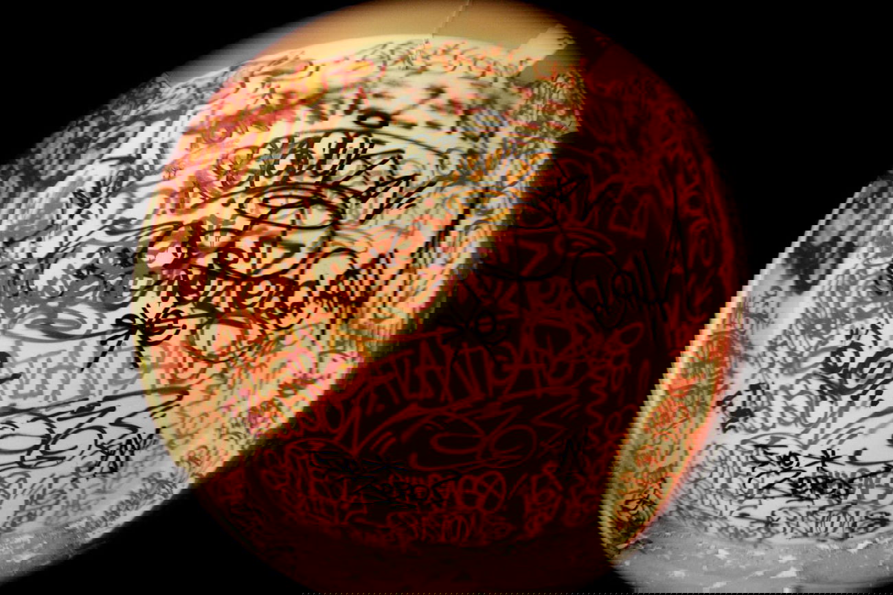 Graffiti Artwork in Tula - Photo by RayOne - commercial, rayone, aznob (2012)