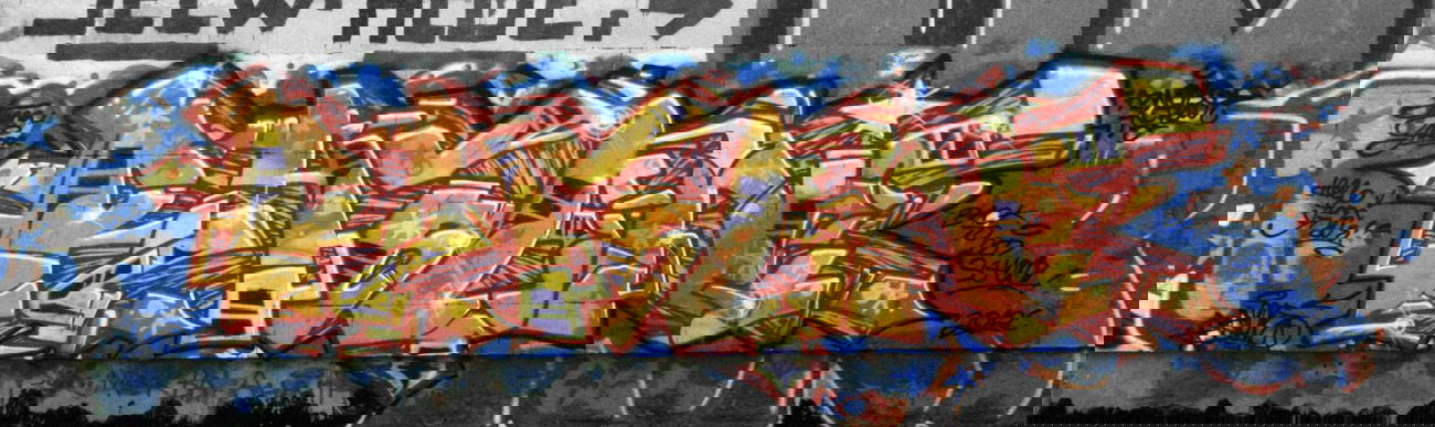 Graffiti Wall in Anapa - Photo by RayOne - rayone, aznob (2012)