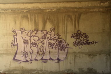 Graffiti Wall in Anapa - Photo by RayOne - rayone, aznob (2012)