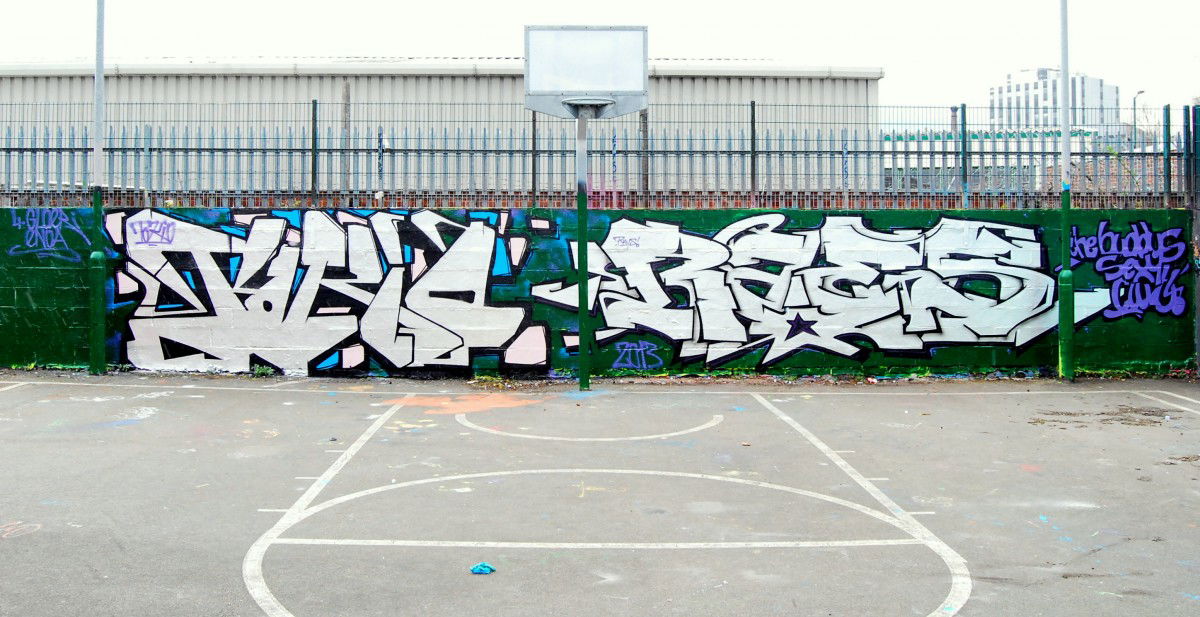 Graffiti Wall - Photo by Rays - tokyo, rays, super