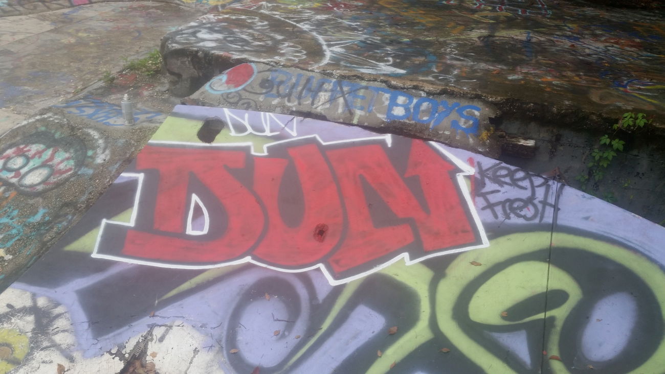 Graffiti Wall - Photo by Rayznycdun (2017)