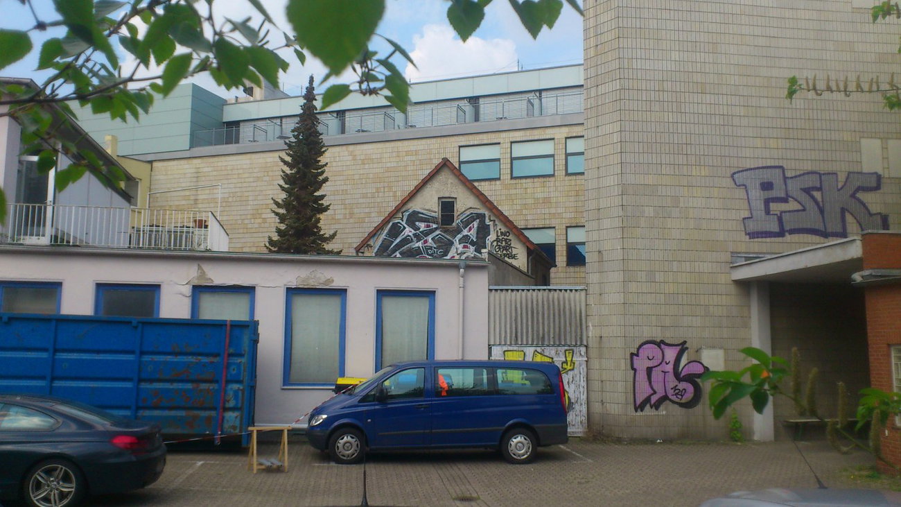 Graffiti Wall in Oldenburg - Photo by Razional - VZA, PSK, LA (2014)