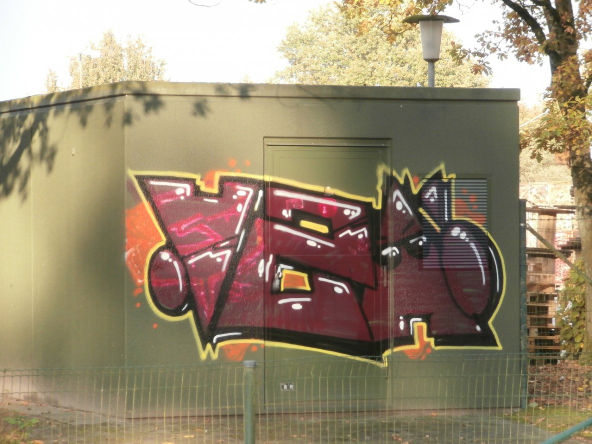 Graffiti Bombing - Photo by Razional - VZA, 261