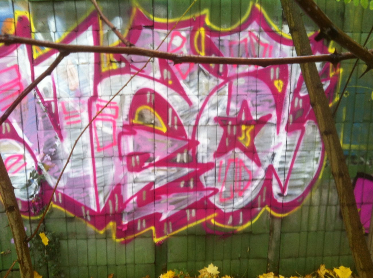 Graffiti Wall in Bremen - Photo by Razional - VZA