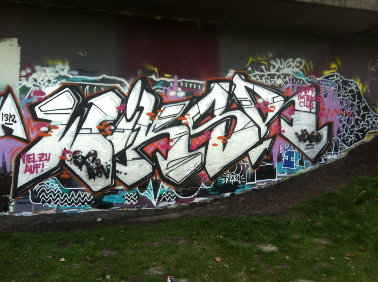 Graffiti Wall - Photo by Razional - VZA