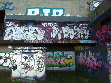 Graffiti Wall - Photo by Razional - VZA