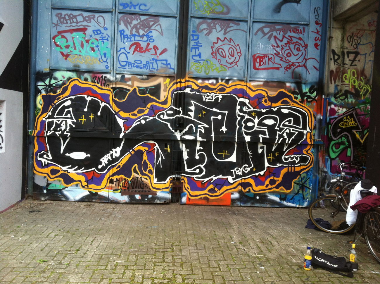 Graffiti Wall - Photo by Razional - VZA, RATIO, SWK