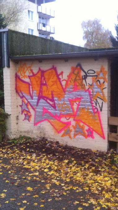 Graffiti Wall in Oldenburg - Photo by Razional - VZA, RAIK