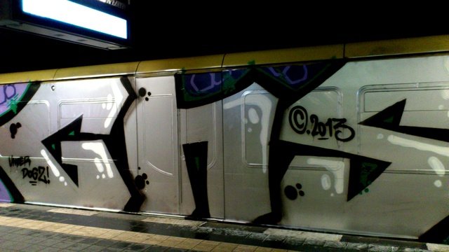 Graffiti Train in Berlin - Photo by Ready_31 - GHS (2013)