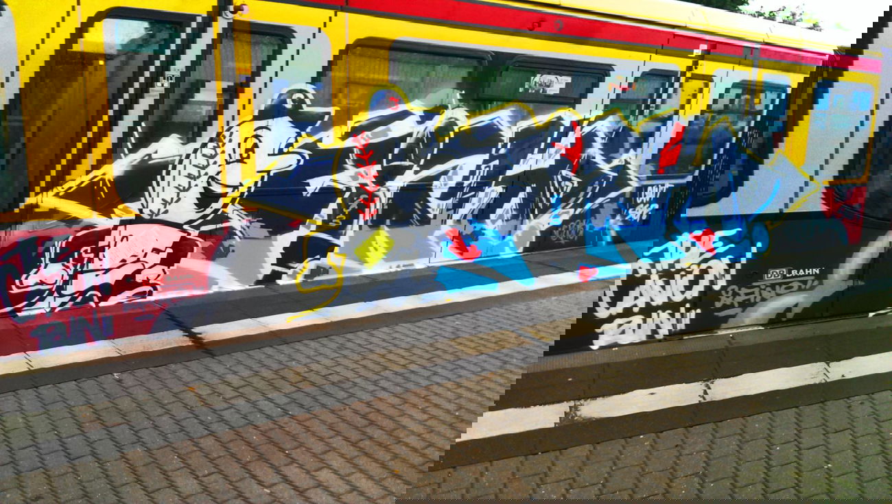 Graffiti Train in Berlin - Photo by RealGOG - FINO, QB, TCR (2013)
