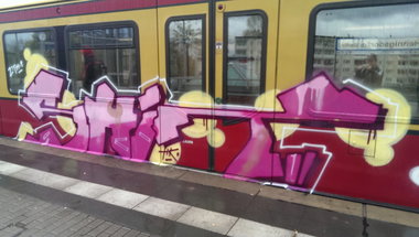 Graffiti Train - Photo by RealGOG - SHIT, HK, GLOK