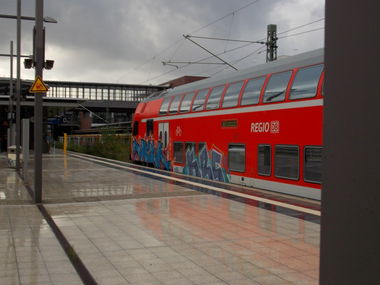 Graffiti Train - Photo by RealGOG - Sruk, KRS