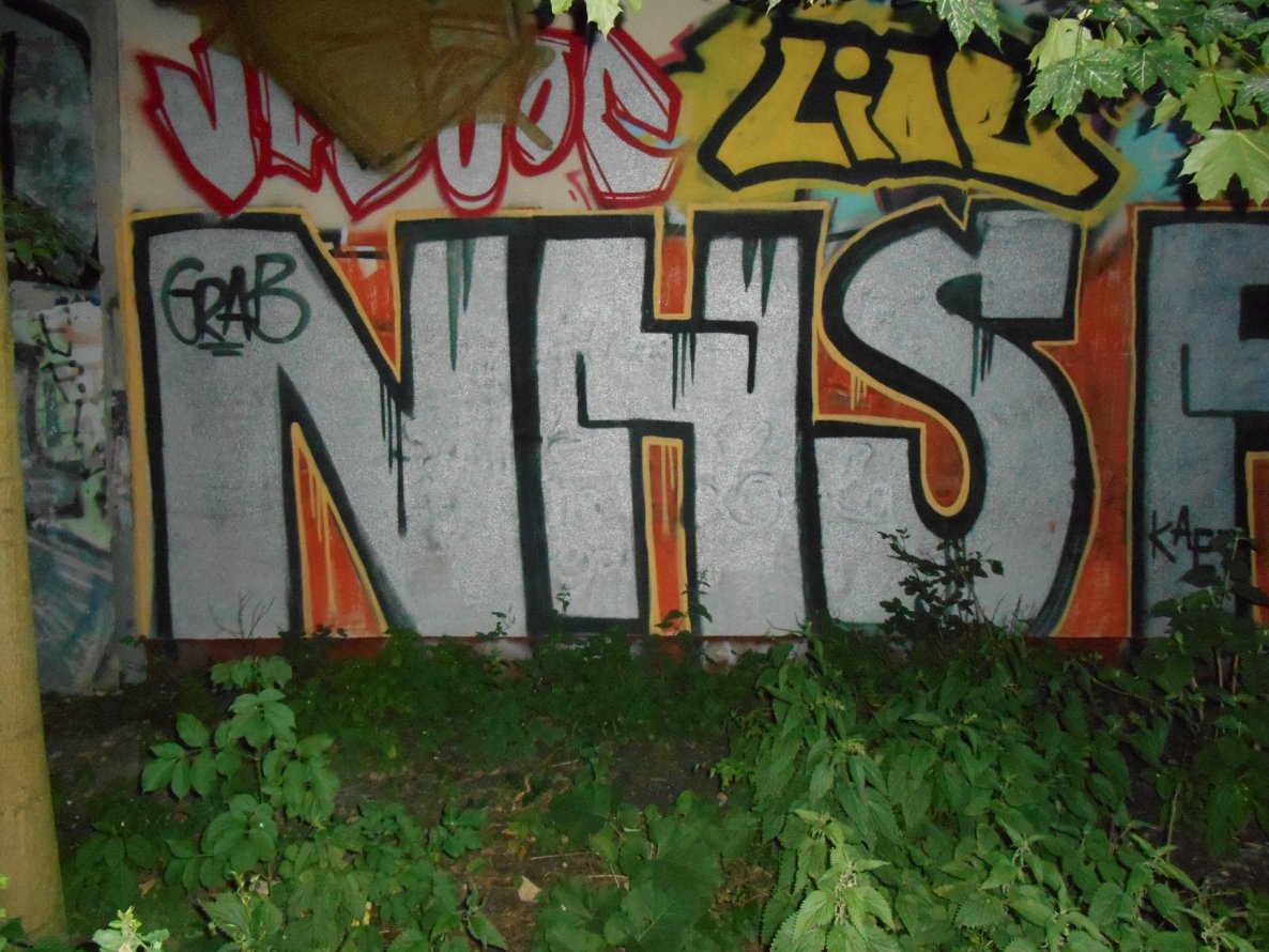 Graffiti Wall - Photo by RealGOG - NHS, Grab, Greb