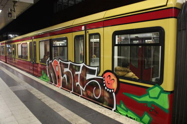 Graffiti Train - Photo by RealGOG - Moses, Taps, TM