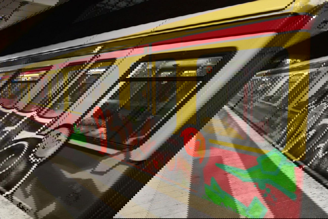 Graffiti Train - Photo by RealGOG - Moses, Taps, TM