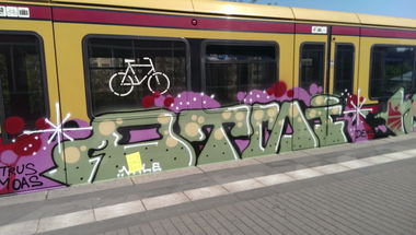 Graffiti Train - Photo by RealGOG - Otsi, Trus, Moas