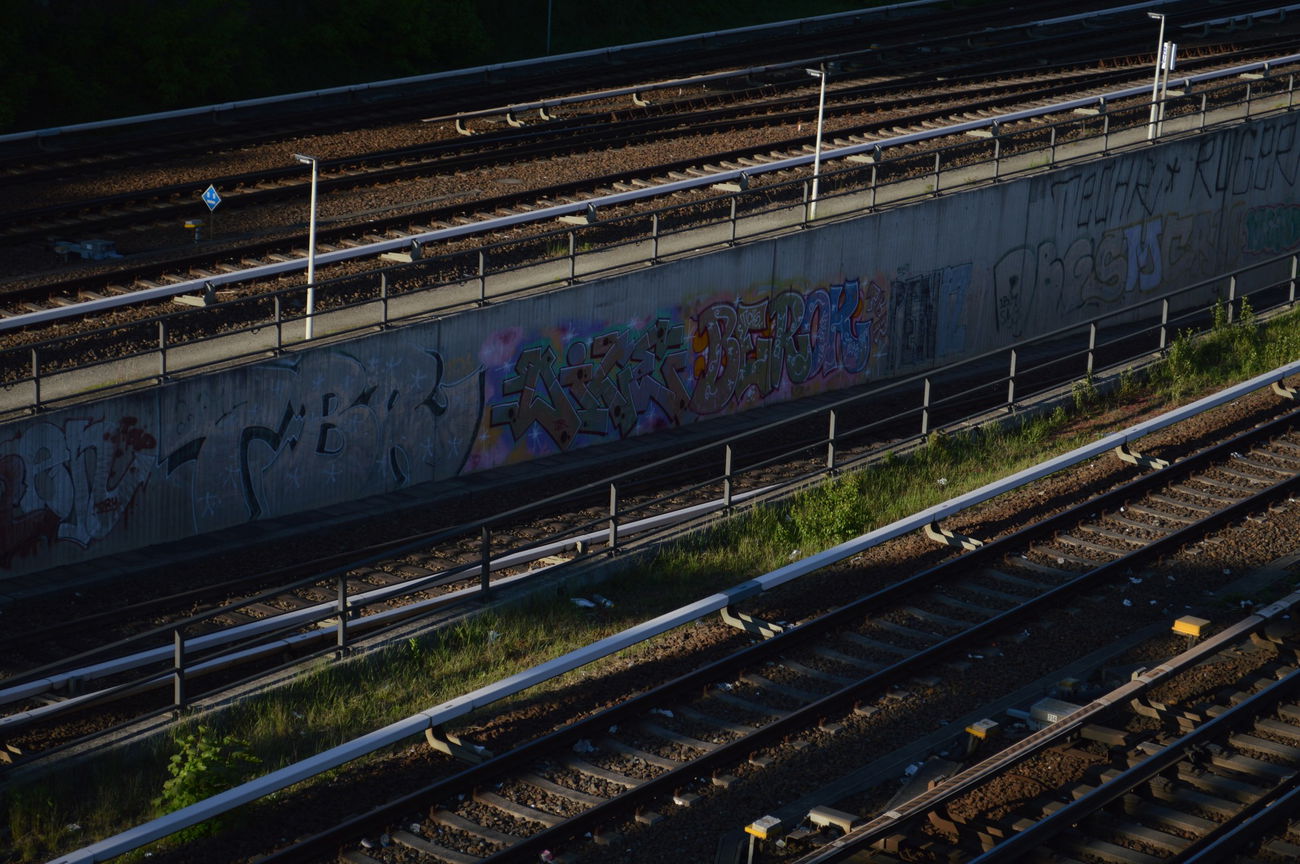 Graffiti Bombing - Photo by RealGOG - TBR;Dice, Berok.