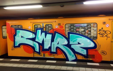 Graffiti Train - Photo by RedOrBlue - Rwrz, zitro, aria