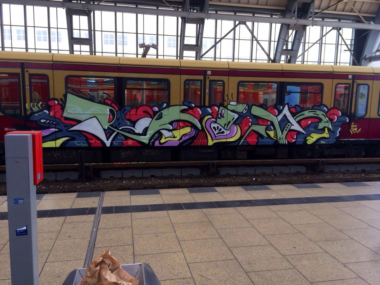 Graffiti Train - Photo by RedOrBlue - Bio, RWRZ, Railway