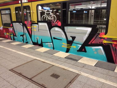 Graffiti Train - Photo by RedOrBlue - Orem, Famoz, Cops