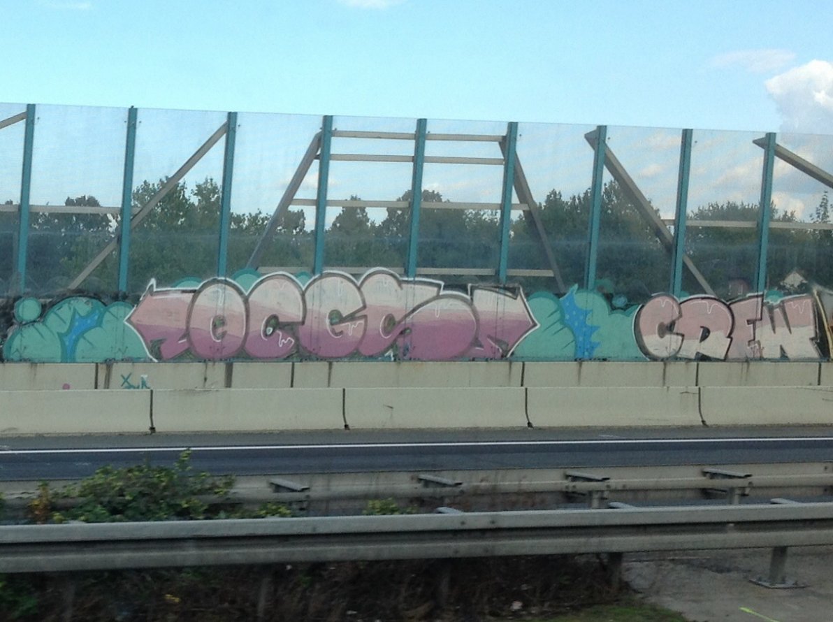 Graffiti Bombing in Recklinghausen - Photo by Regenman
