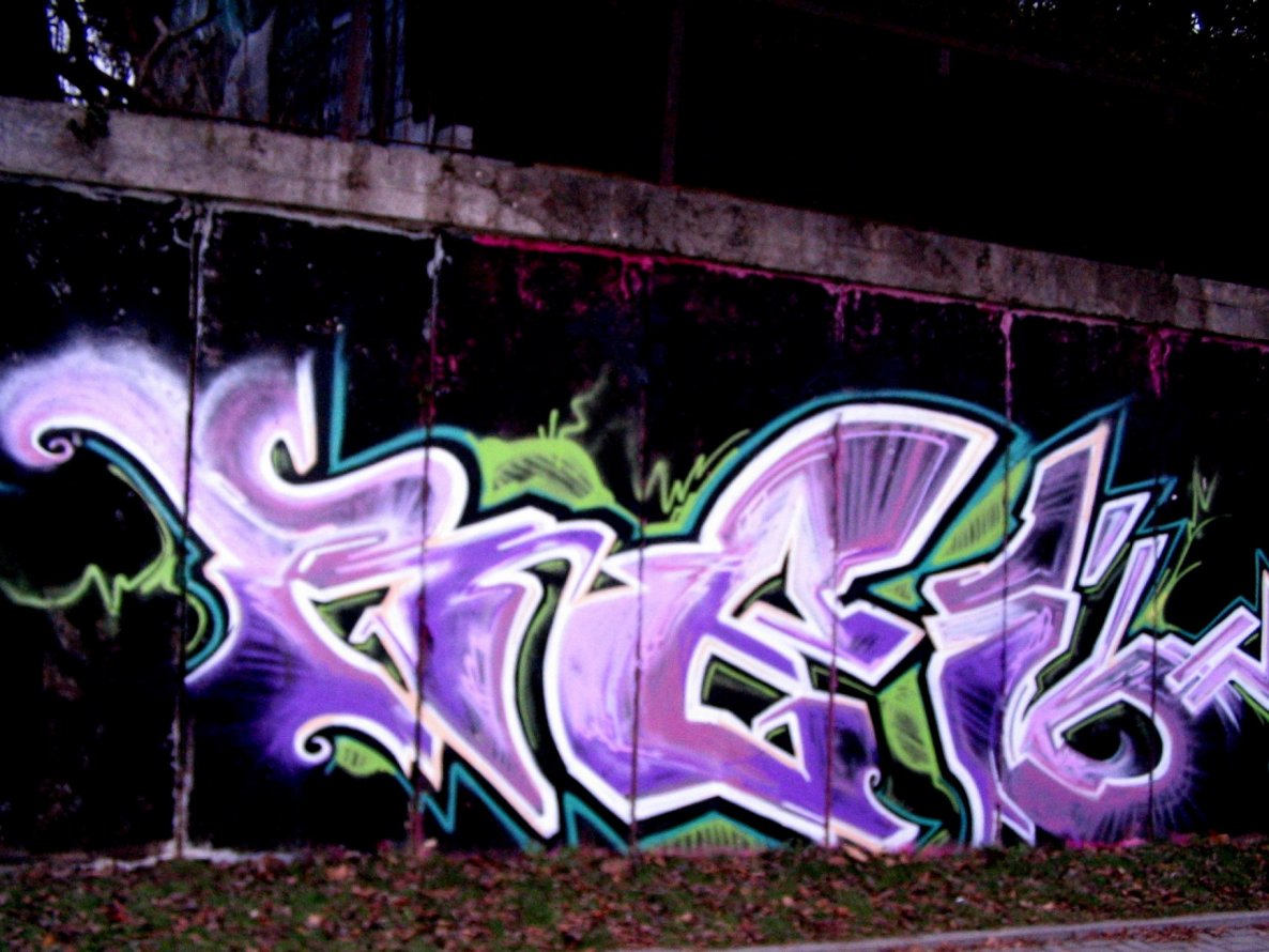 Graffiti Wall in Olsztyn - Photo by Rei - rei (2014)