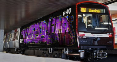 Graffiti Train in Hamburg - Photo by Reimemonster - Reimemonster, Hamburg, Train
